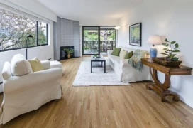 303 1610 Chesterfield Avenue, North Vancouver, BC