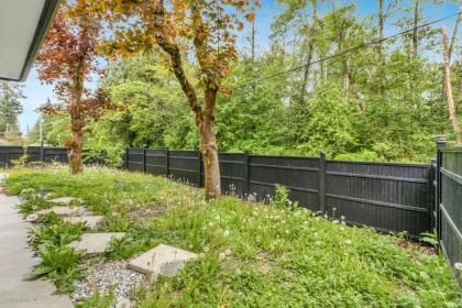 Front Yard Photo of 14477 101 Avenue, Surrey, BC