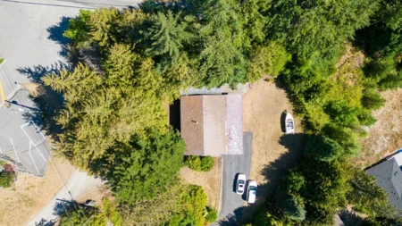 5092 Johnstone Road, Madeira Park, BC, Madeira Park — Single Family Residence for sale