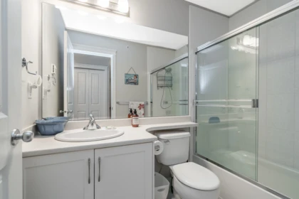 Hallway Photo of 68 11282 Cottonwood Drive, Maple Ridge, BC