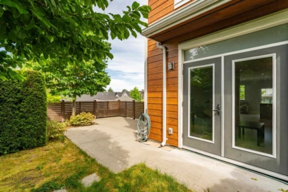 Garden / Landscaping Photo of 1 2978 159 Street, Surrey, BC