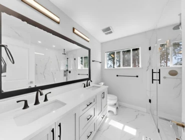 Primary Bathroom Photo of 121 1480 Southview Street, Coquitlam, BC