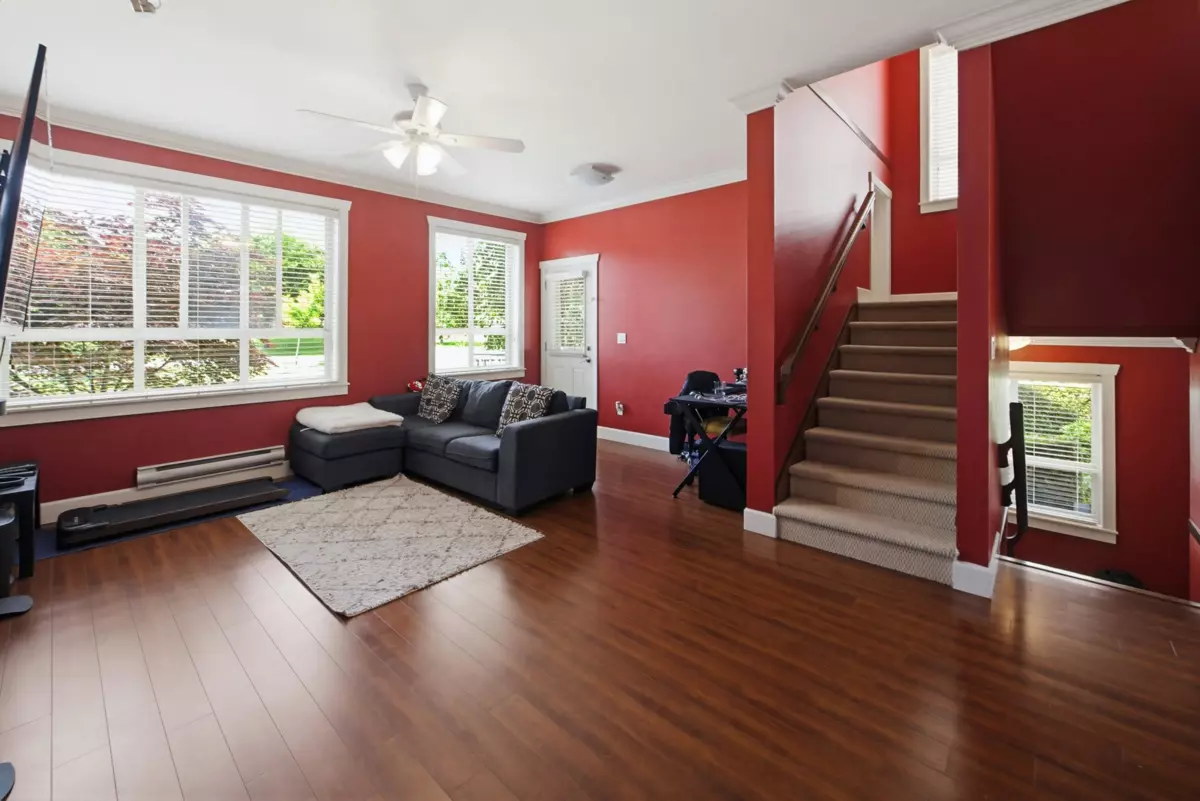 Dining Area Photo of 15 19560 68 Avenue, Surrey, BC