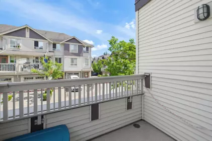 Outdoor Patio Photo of 15 19560 68 Avenue, Surrey, BC