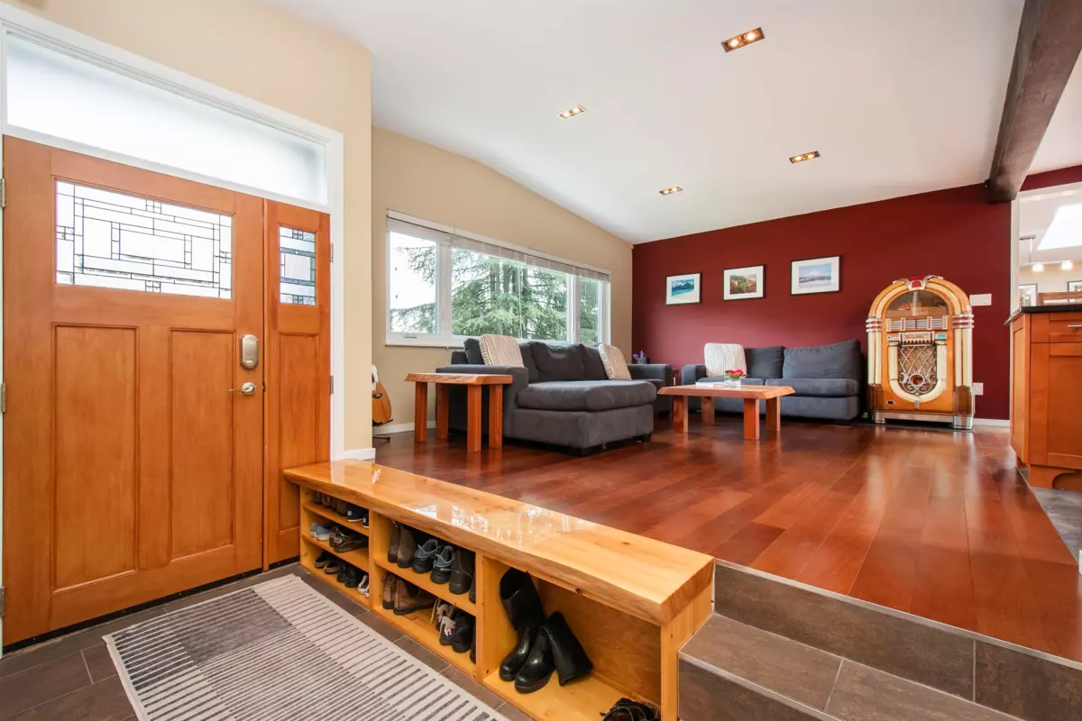 Dining Area Photo of 2175 Greylynn Crescent, North Vancouver, BC