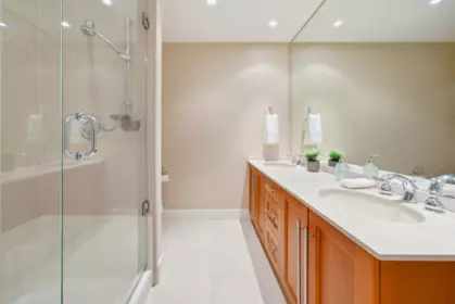 Entry Foyer Photo of 305 4759 Valley Drive, Vancouver, BC