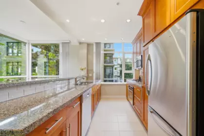305 4759 Valley Drive, Vancouver, BC, Vancouver — Apartment/Condo for sale