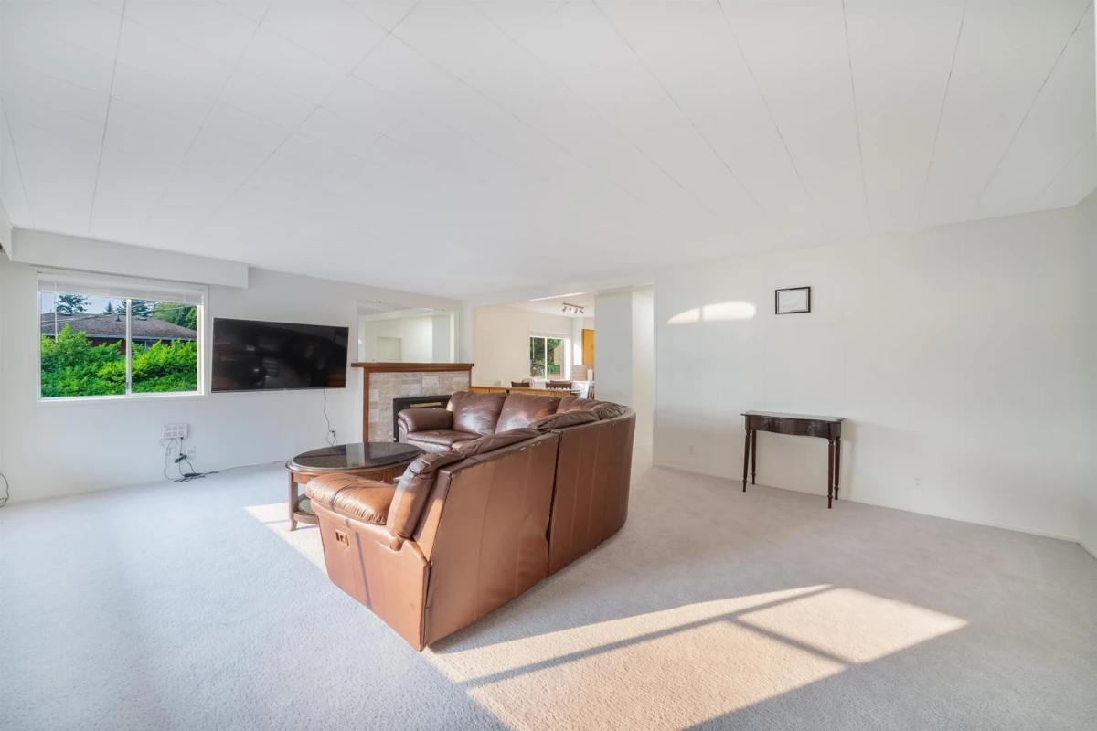 Dining Area Photo of 5258 Sunshine Coast Highway, Sechelt, BC