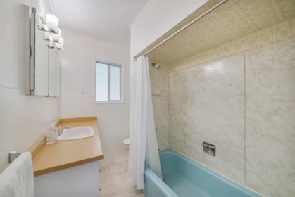 Primary Bedroom Photo of 5258 Sunshine Coast Highway, Sechelt, BC