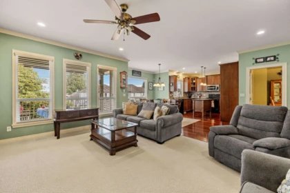 Breakfast Nook Photo of 7250 147a Street, Surrey, BC