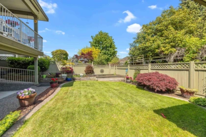Garden / Landscaping Photo of 7250 147a Street, Surrey, BC