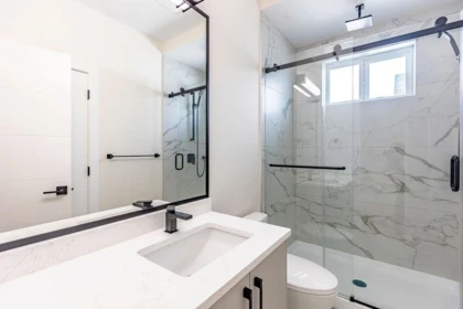 Walk-In Closet Photo of 7080 192a Street, Surrey, BC