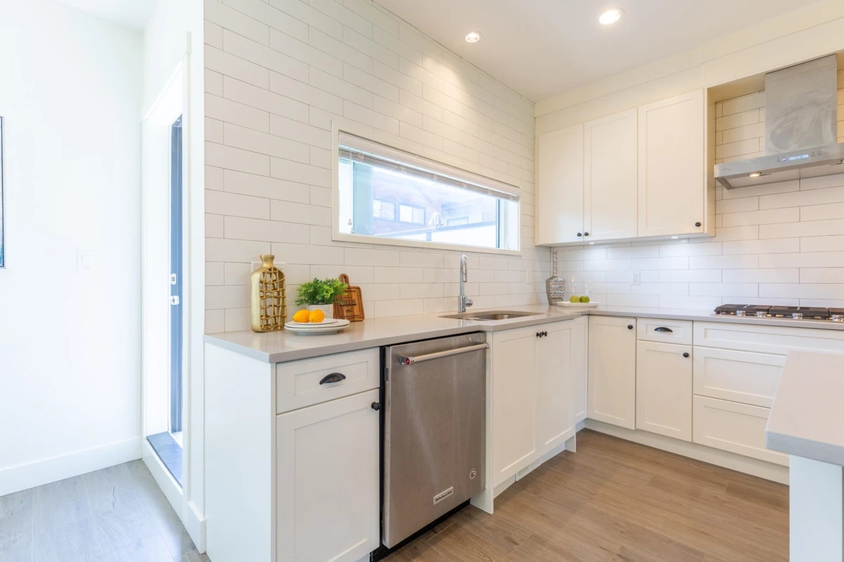 Dining Area Photo of 7 15688 28 Avenue, Surrey, BC