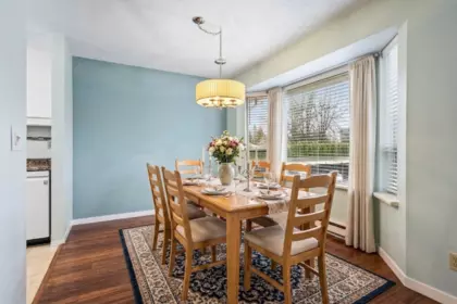 Kitchen Photo of 14 2456 Ware Street, Abbotsford, BC