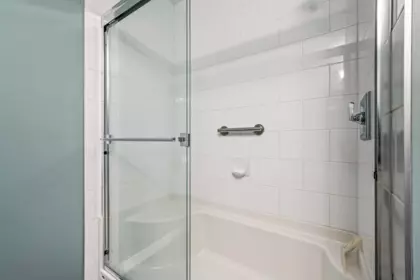 Primary Bathroom Photo of 14 2456 Ware Street, Abbotsford, BC