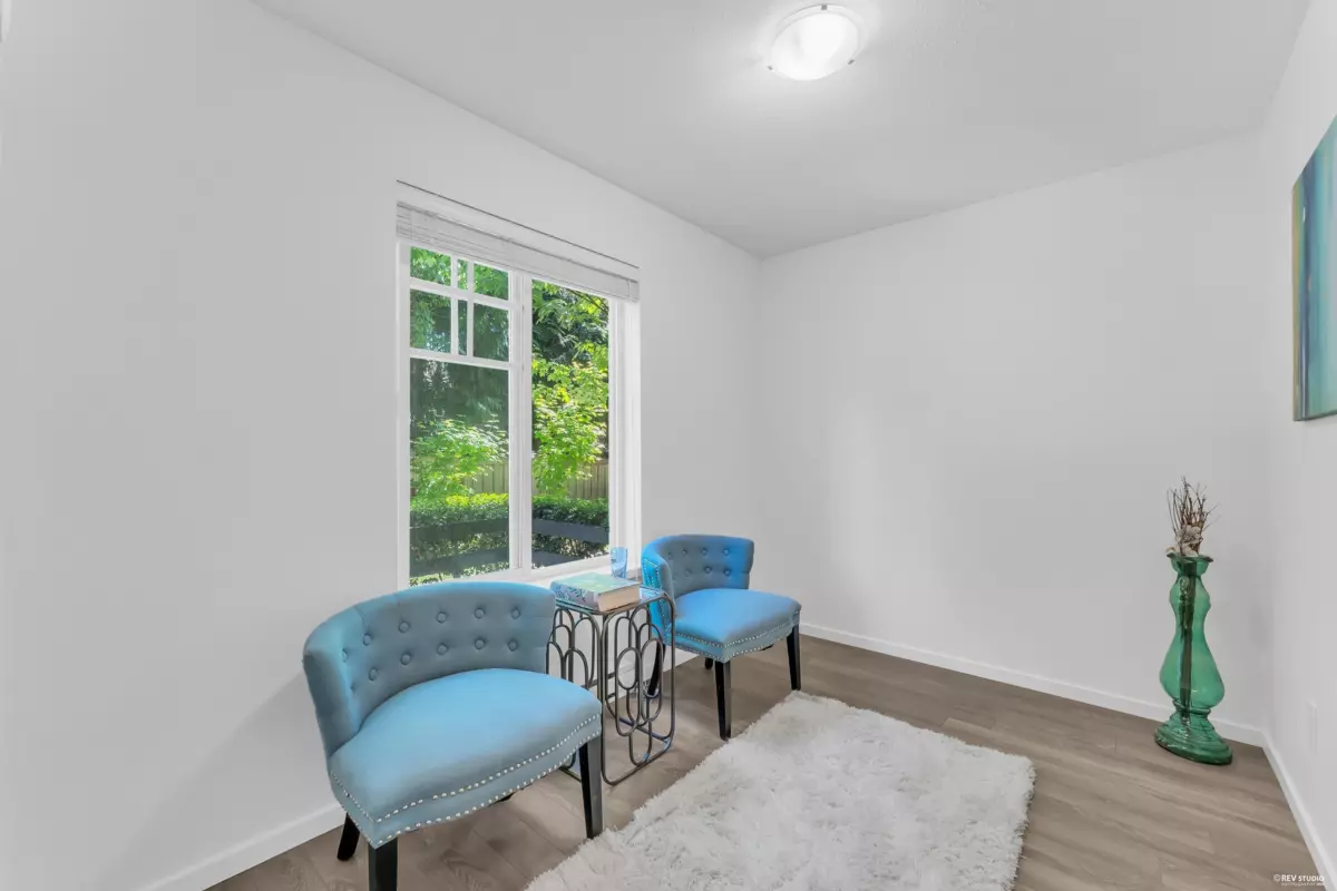 Dining Area Photo of 129 15850 85 Avenue, Surrey, BC
