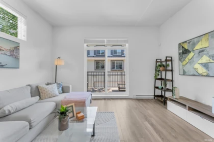 Breakfast Nook Photo of 129 15850 85 Avenue, Surrey, BC