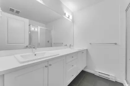 Entry Foyer Photo of 129 15850 85 Avenue, Surrey, BC