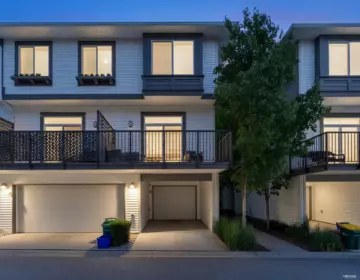 Garden / Landscaping Photo of 129 15850 85 Avenue, Surrey, BC