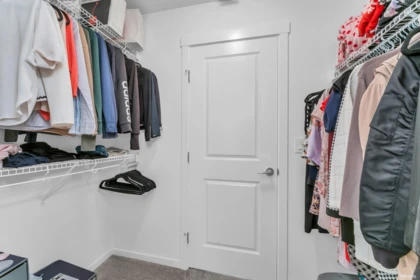 Mudroom Photo of 129 15850 85 Avenue, Surrey, BC