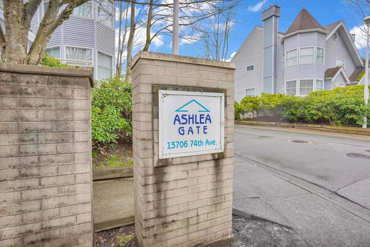 Family Room Photo of 38 13706 74 Avenue, Surrey, BC
