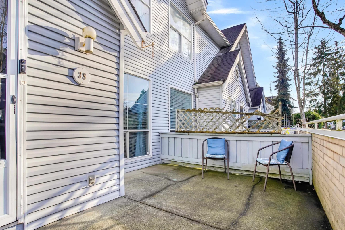 Living Room Photo of 38 13706 74 Avenue, Surrey, BC