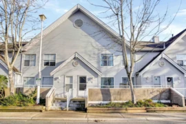 38 13706 74 Avenue, Surrey, BC