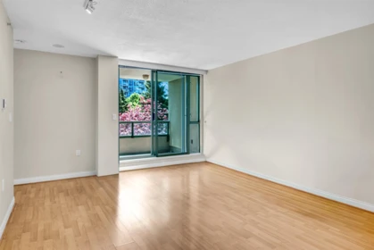 701 7380 Elmbridge Way, Richmond, BC, Richmond — Apartment/Condo for sale