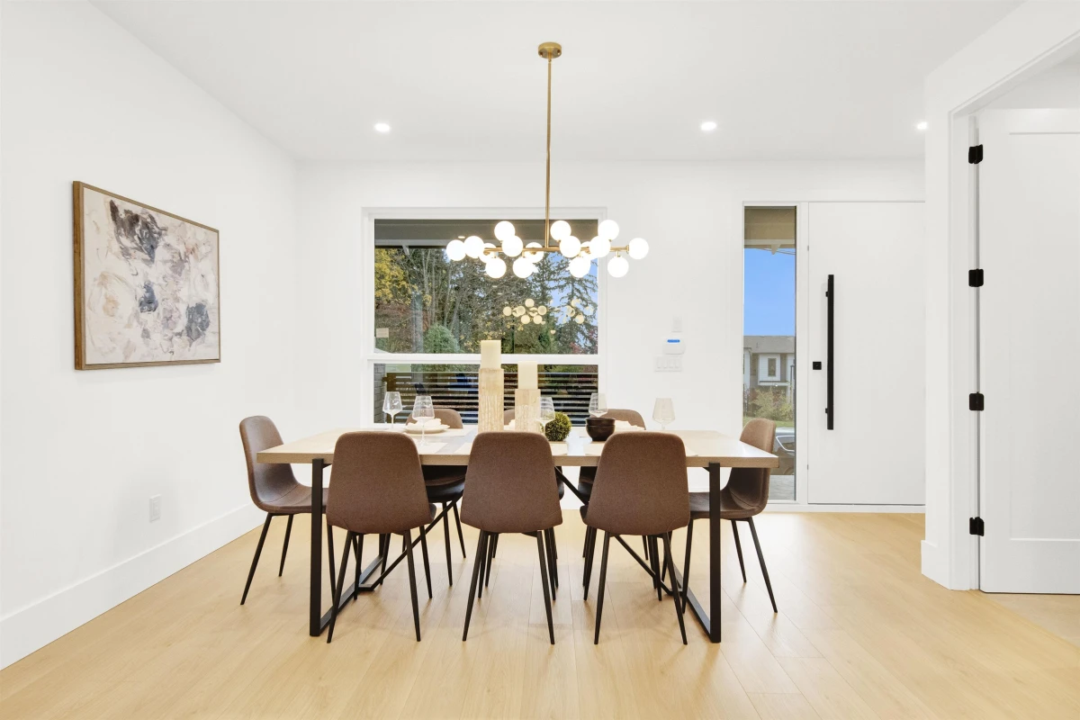 Family Room Photo of 16477 20 Avenue, Surrey, BC