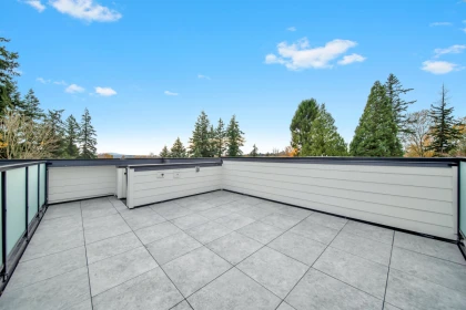Breakfast Nook Photo of 16477 20 Avenue, Surrey, BC