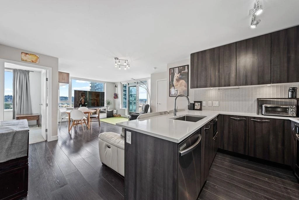 Dining Area Photo of 1811 668 Columbia Street, New Westminster, BC