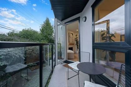 Hot Tub / Spa Photo of 203 607 E 8th Avenue, Vancouver, BC
