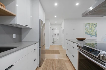 Laundry Room Photo of 203 607 E 8th Avenue, Vancouver, BC