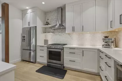 Kitchen Island Photo of 1205 Mount Fee Road, Whistler, BC