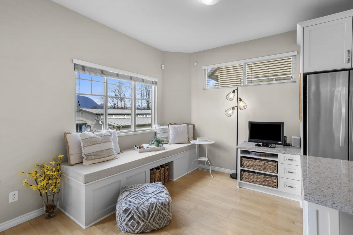 Dining Area Photo of 32 1108 Riverside Close, Port Coquitlam, BC