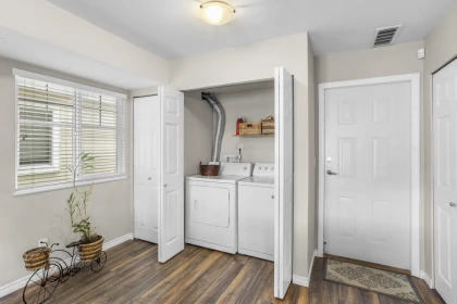 Entry Foyer Photo of 32 1108 Riverside Close, Port Coquitlam, BC