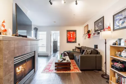 Office / Den Photo of 307 3939 Hastings Street, Burnaby, BC