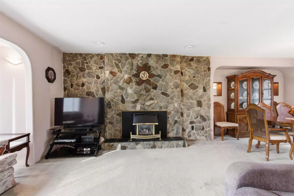 Family Room Photo of 22641 Brown Avenue, Maple Ridge, BC