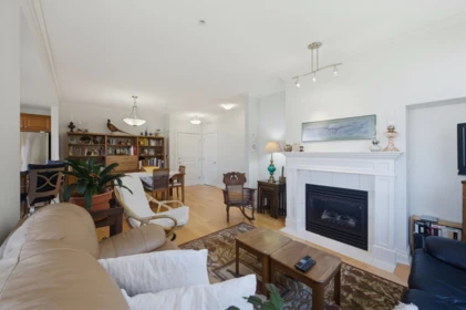 204 15357 17a Avenue, Surrey, BC, Surrey — Apartment/Condo for sale