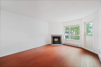 319 555 W 14th Avenue, Vancouver, BC, Vancouver — Apartment/Condo for sale