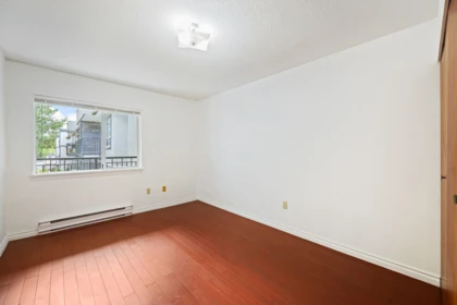 Powder Room Photo of 319 555 W 14th Avenue, Vancouver, BC