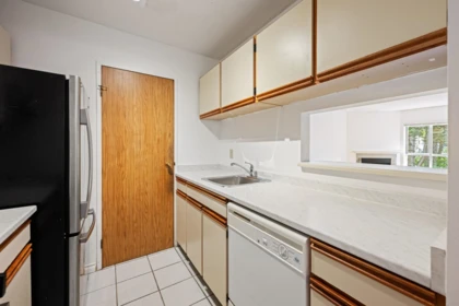 Primary Bathroom Photo of 319 555 W 14th Avenue, Vancouver, BC