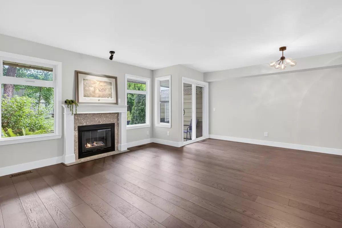 Dining Area Photo of 111 9045 Walnut Grove Drive, Langley, BC