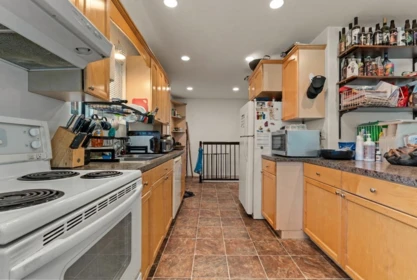 Kitchen Island Photo of 439 5th Avenue, Hope, BC