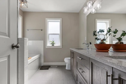 Hallway Photo of 50305 Sienna Avenue, Chilliwack, BC
