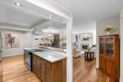Kitchen Photo of 304 1350 View Crescent, Delta, BC