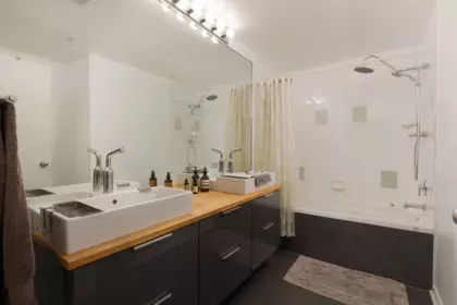 Loft / Bonus Room Photo of 308 27 Alexander Street, Vancouver, BC