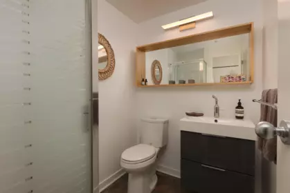 Mudroom Photo of 308 27 Alexander Street, Vancouver, BC