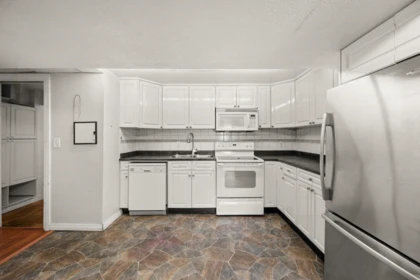 Hallway Photo of 33222 Hawthorne Avenue, Abbotsford, BC