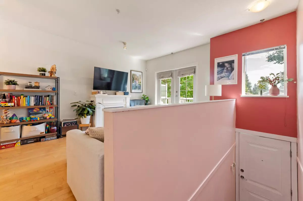 Family Room Photo of 305 1661 Fraser Avenue, Port Coquitlam, BC